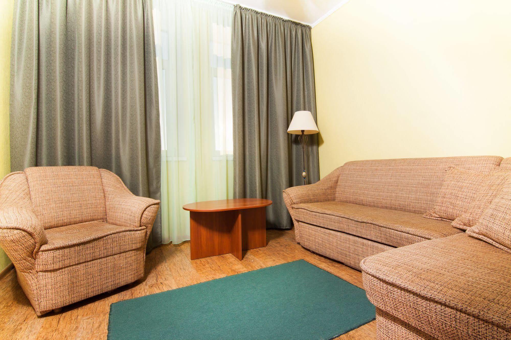 Mini-Hotel On Geroiv Energetykiv Street 18 Kijów Zewnętrze zdjęcie